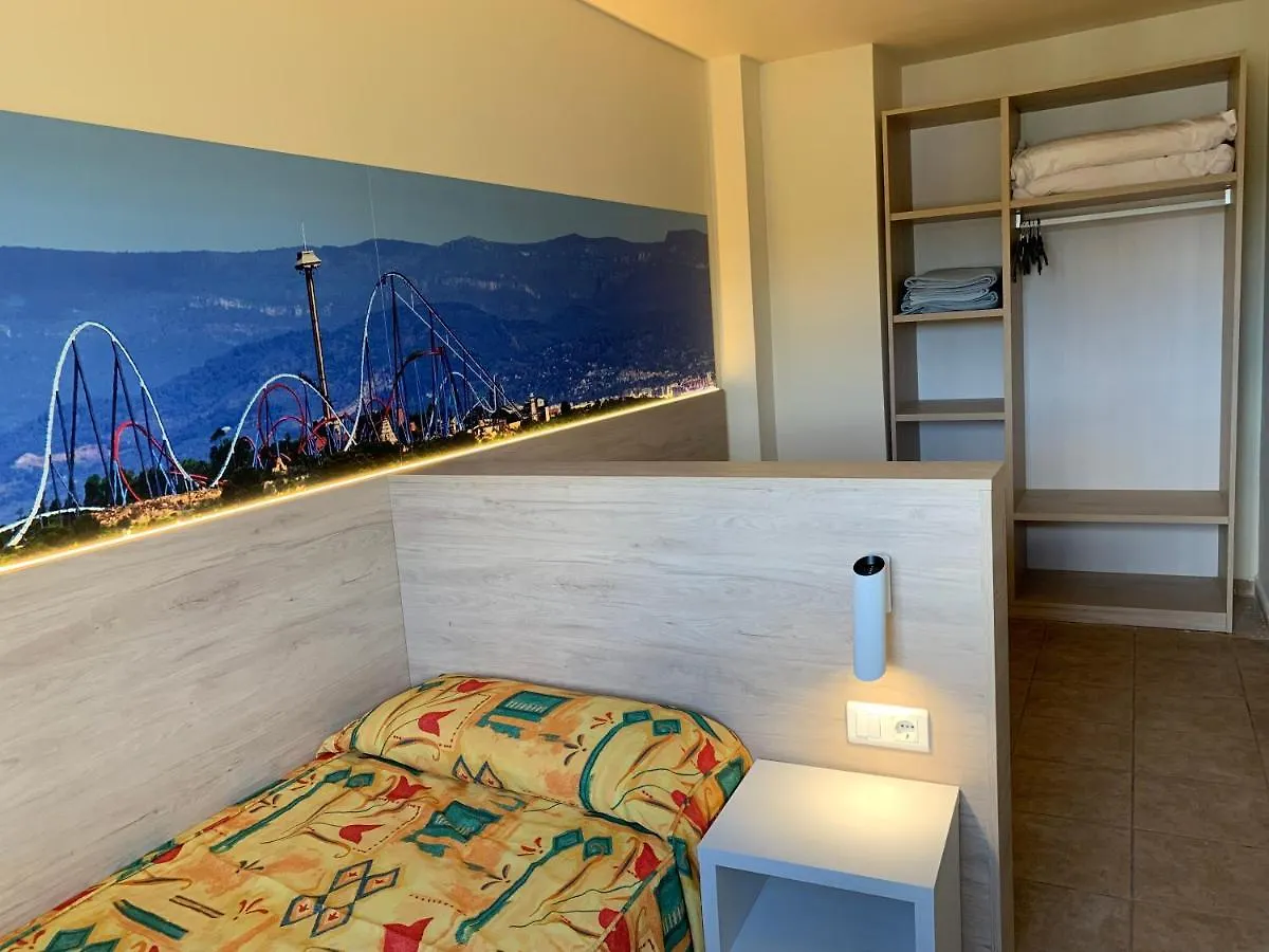 Festival Village Apartments Салоу