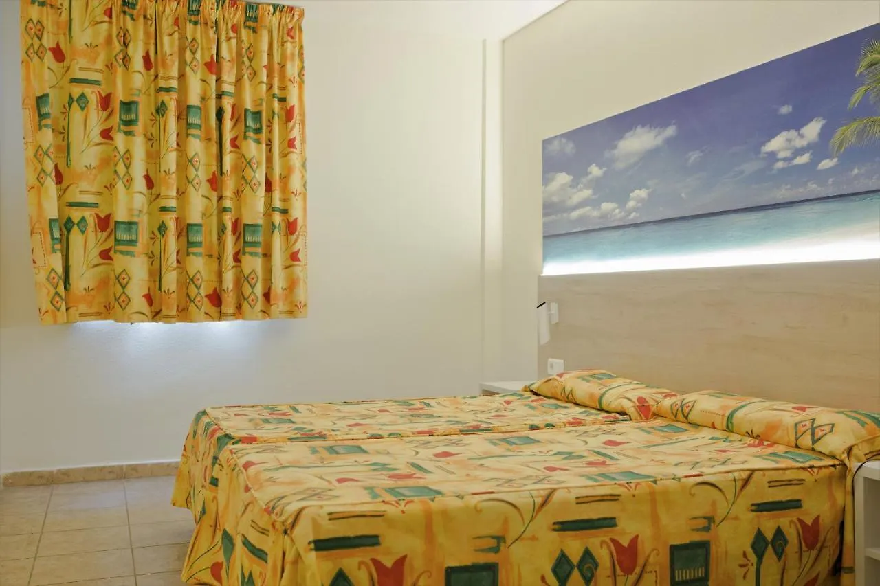 Festival Village Apartments Салоу