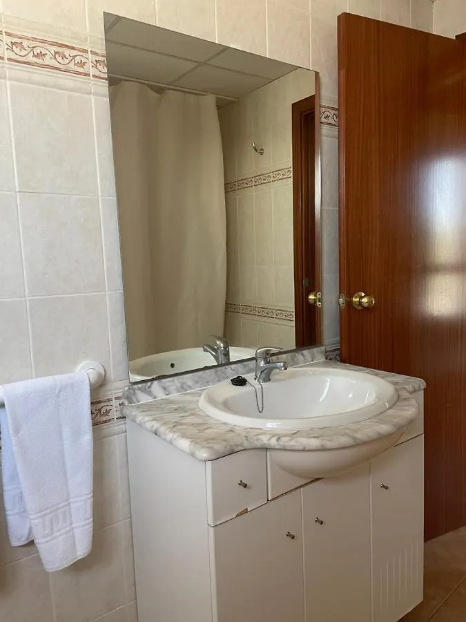 Festival Village Apartments Салоу