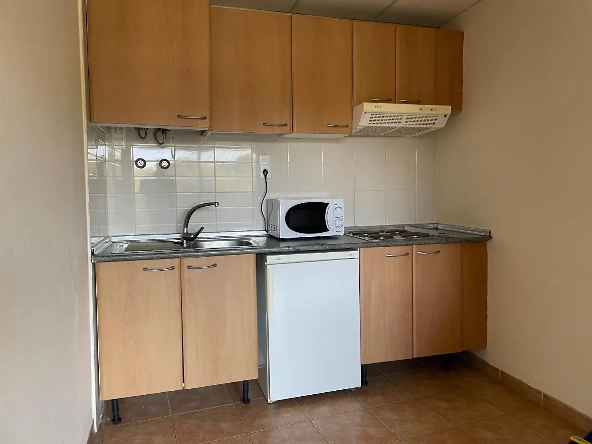 Festival Village Apartments Салоу